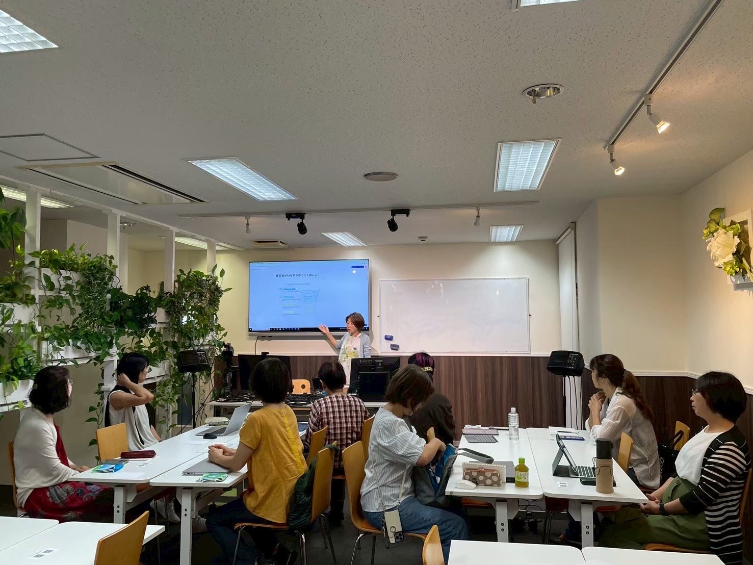 講演・会場全景